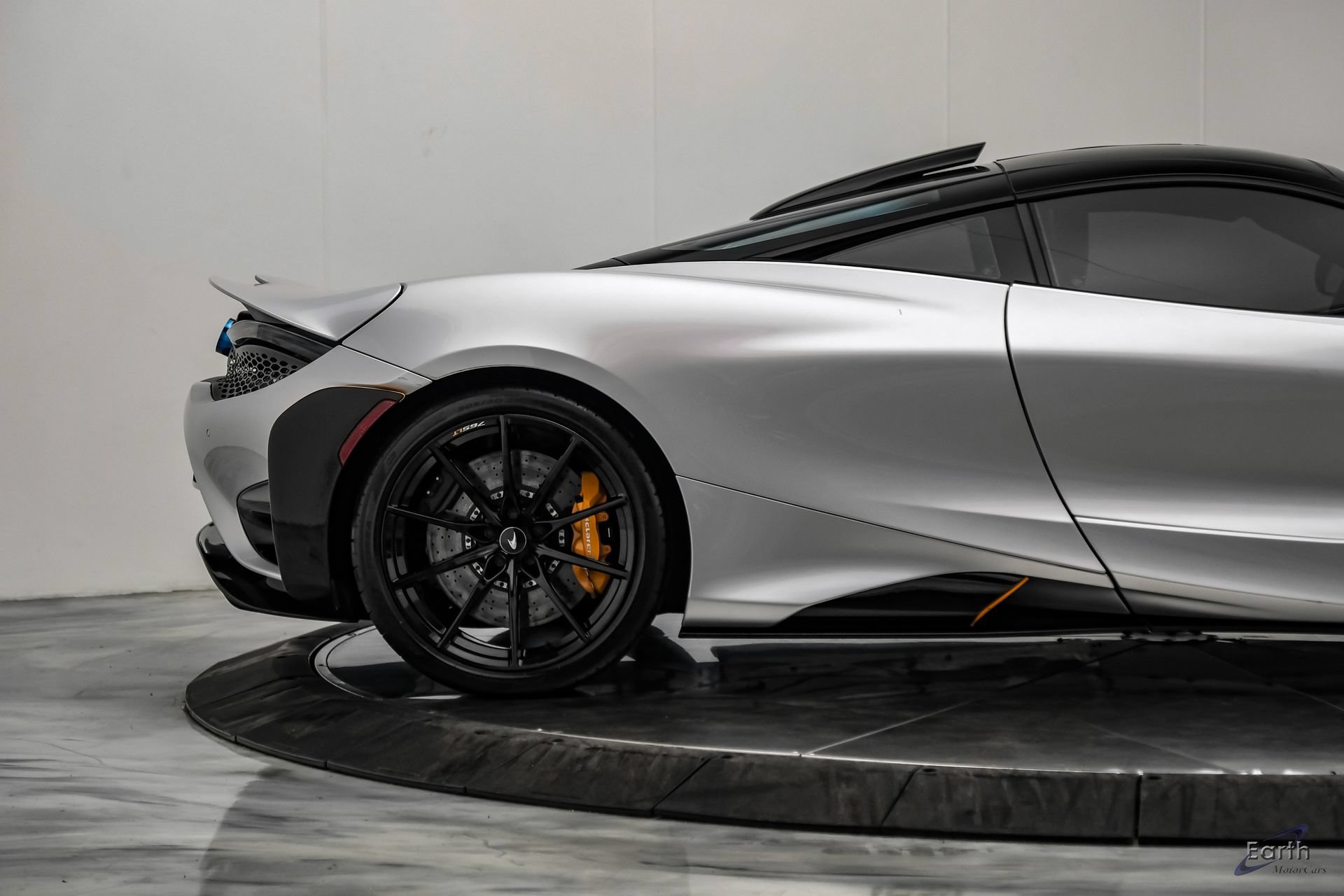 Used 2021 McLaren 765LT RWD image 28