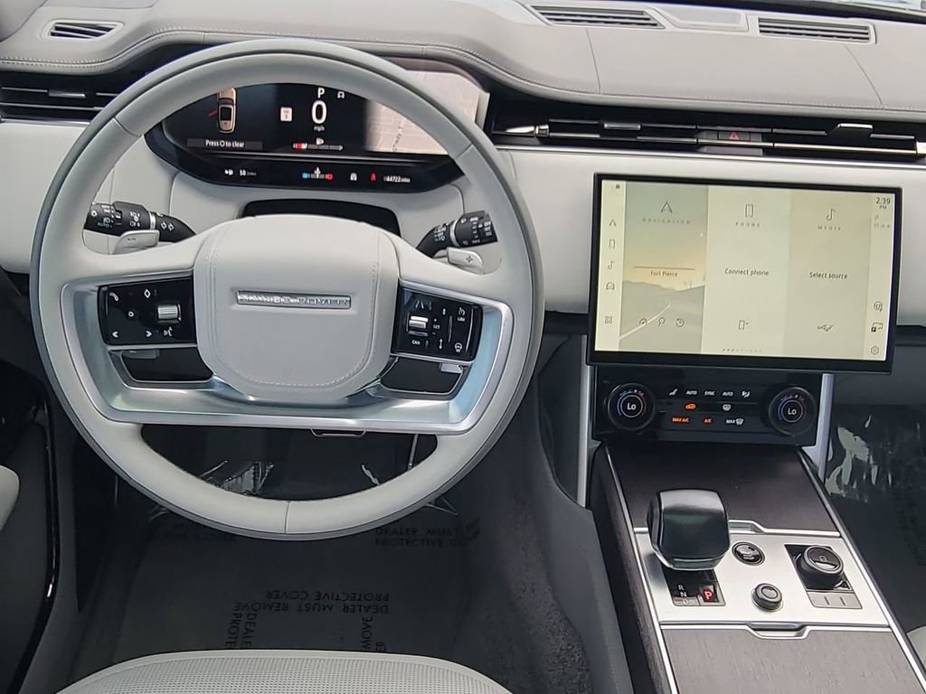 Certified 2023 Land Rover Range Rover SV AWD/4WD image 19