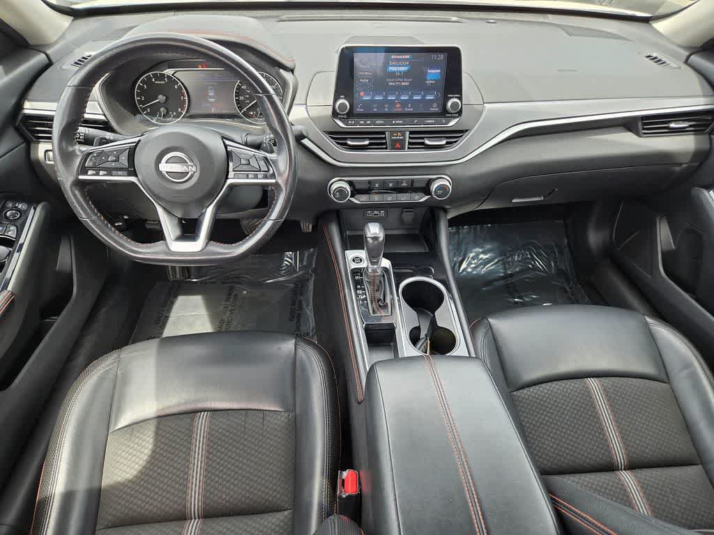 Used 2024 Nissan Altima 2.5 SR FWD image 9
