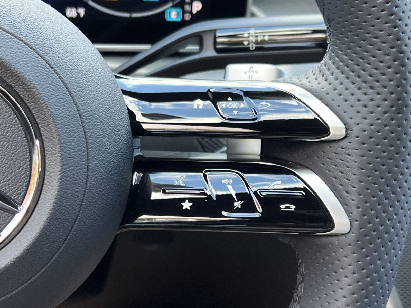 Certified 2026 Mercedes-Benz C 300 4MATIC Sedan image 29