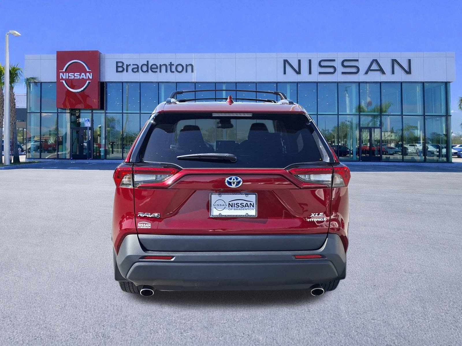 Used 2024 Toyota RAV4 XLE w/ Convenience Package AWD/4WD image 6