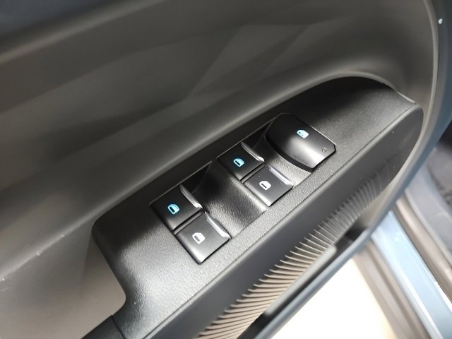 Used 2022 Ford Maverick XL image 24