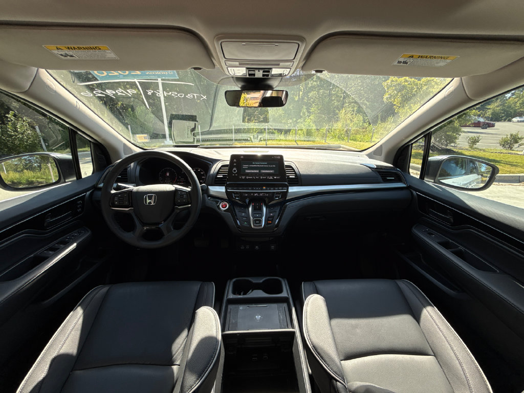 Certified 2026 Honda Odyssey Touring image 17
