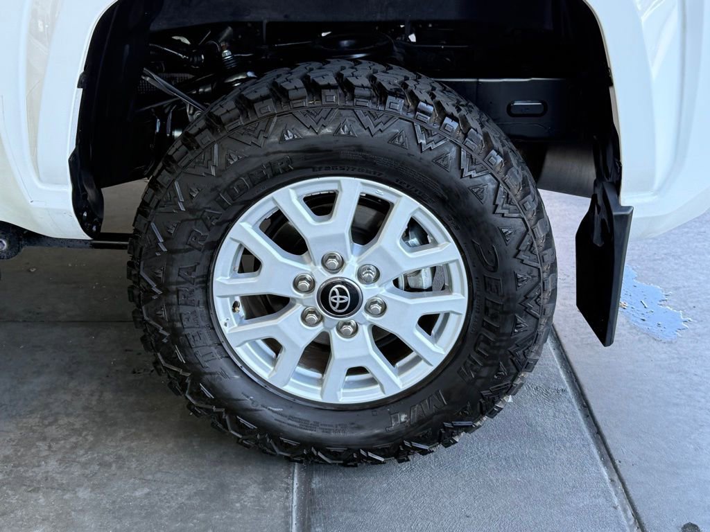 Used 2024 Toyota Tacoma SR5 image 12