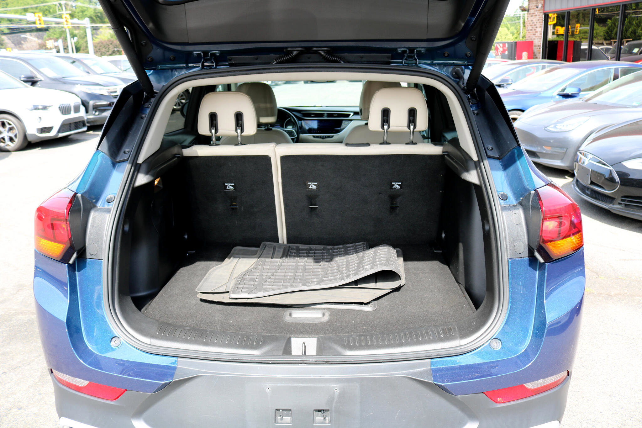 Used 2020 Buick Encore GX Select image 38