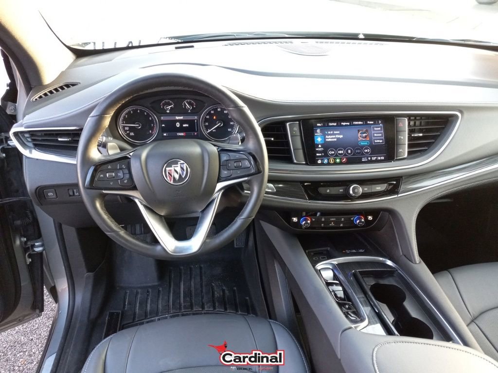 Used 2023 Buick Enclave Essence w/ Sport Touring Edition image 26