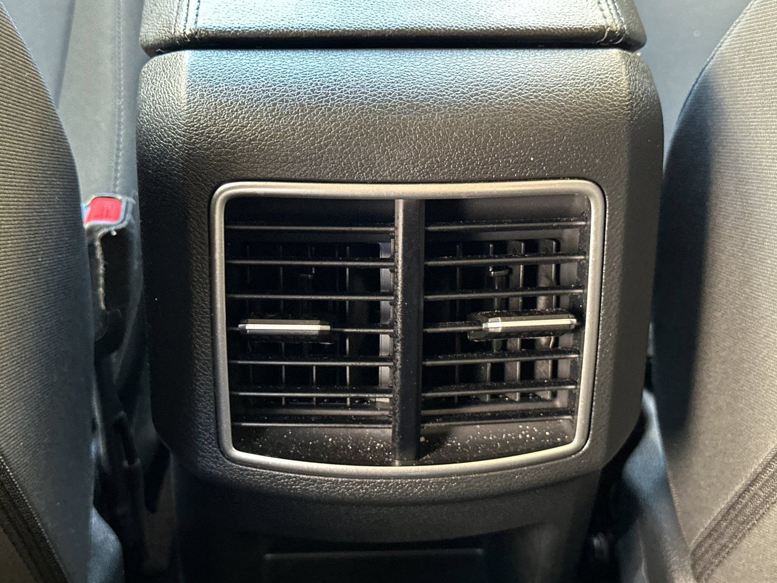 Certified 2025 Kia Sportage LX FWD image 17