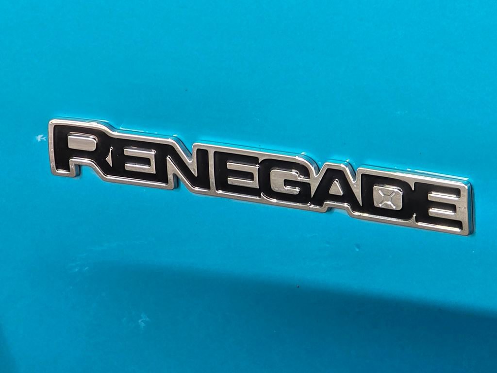 Used 2022 Jeep Renegade Sport w/ Sport Appearance Group AWD/4WD image 11