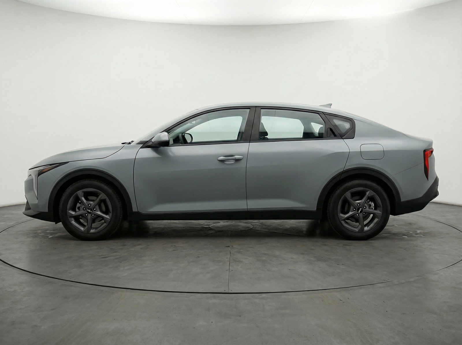 Used 2025 Kia K4 LXS image 5