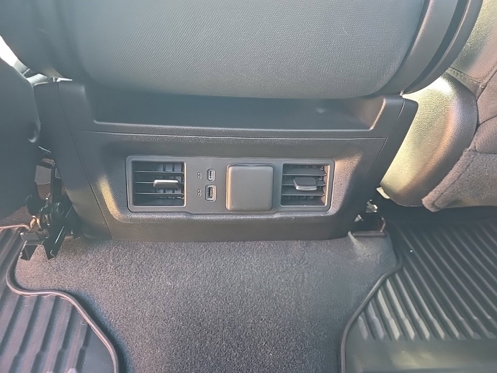 Used 2023 Chevrolet Silverado 1500 LT image 16