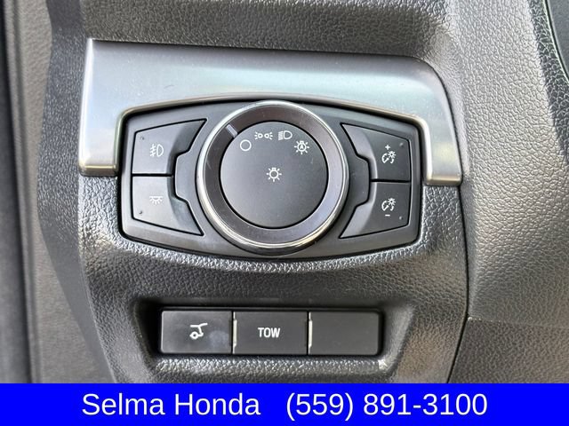 Used 2018 Ford Explorer XLT w/ Equipment Group 202A FWD image 25