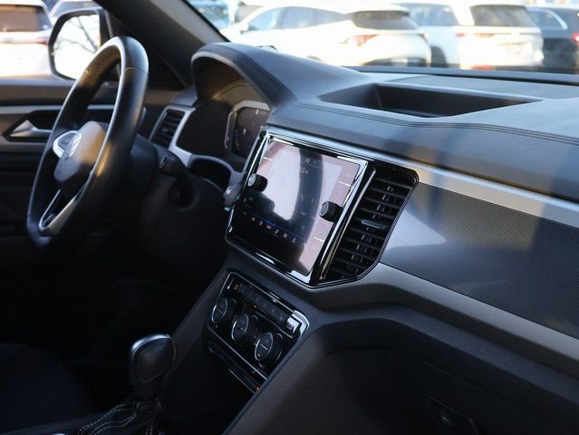 Used 2022 Volkswagen Atlas Cross Sport SEL R-Line image 10