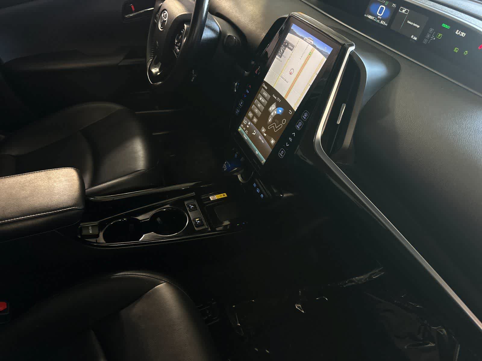 Used 2022 Toyota Prius Prime XLE FWD image 17