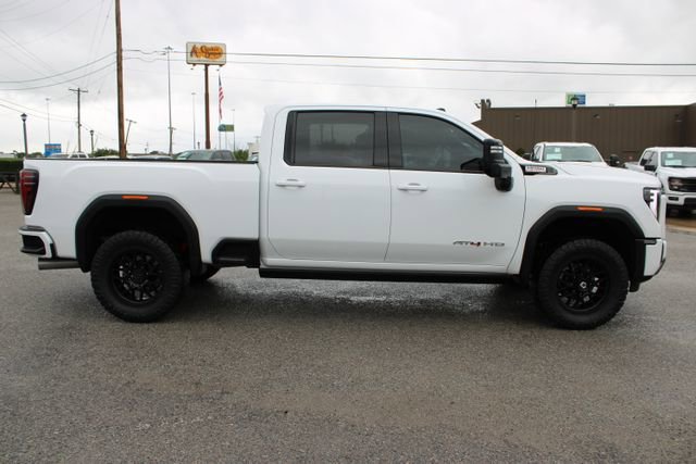 Used 2024 GMC Sierra 2500 AT4 w/ AT4 Premium Plus Package AWD/4WD image 4