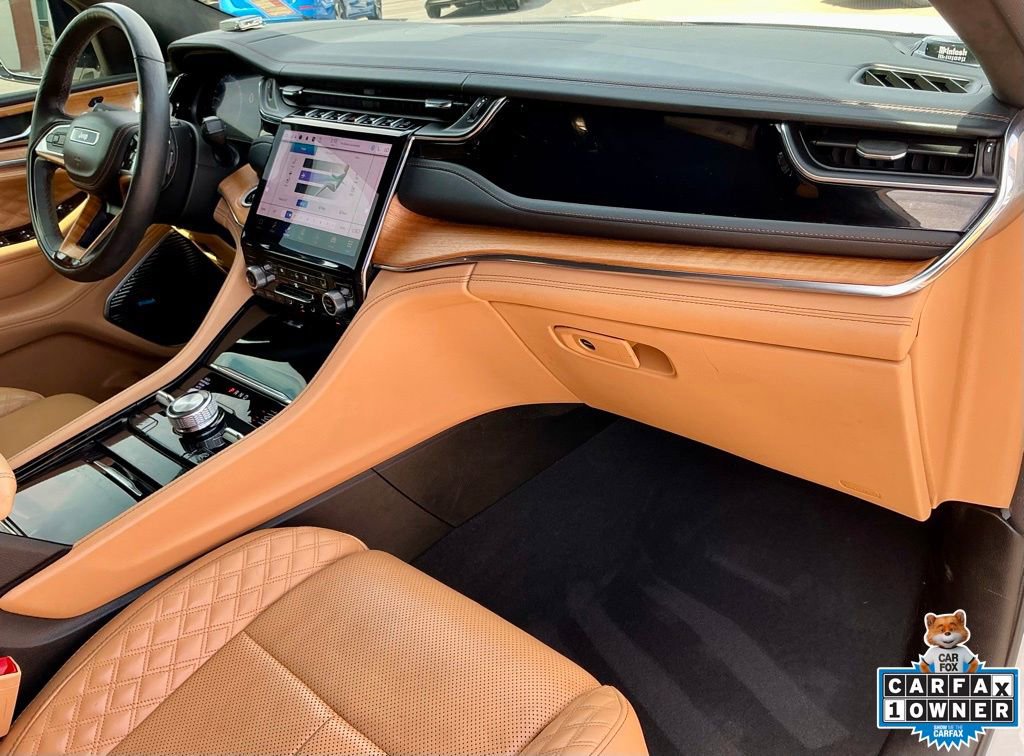 Used 2024 Jeep Grand Cherokee L Summit AWD/4WD image 24