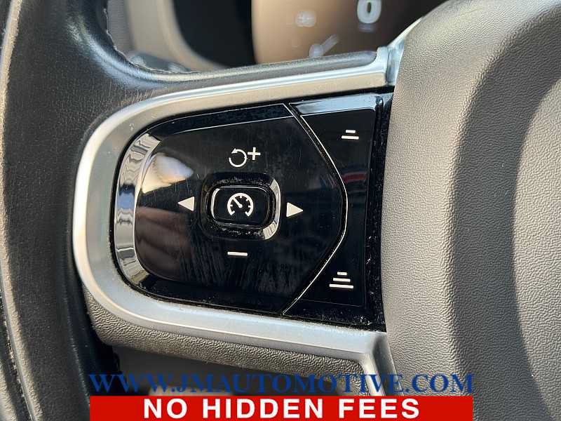 Used 2020 Volvo S60 T6 Momentum w/ Premium Package AWD/4WD image 37