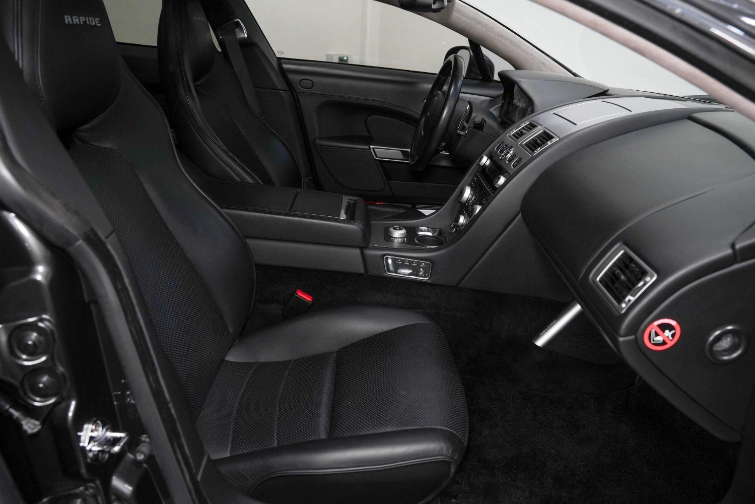 Used 2011 Aston Martin Rapide Luxe RWD image 24