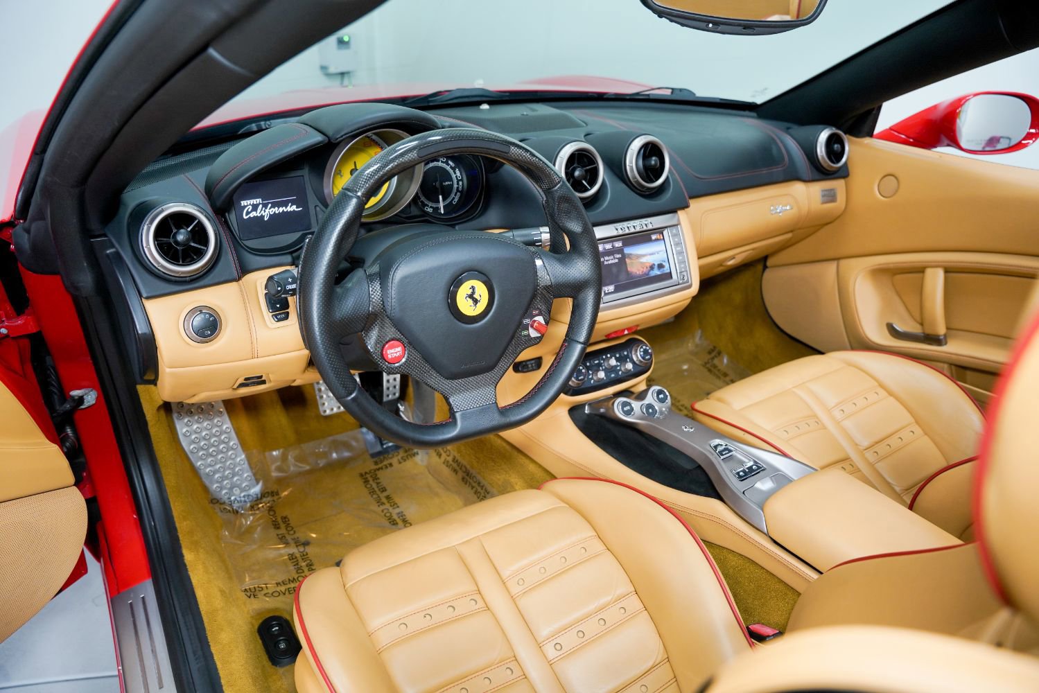 Used 2012 Ferrari California image 11