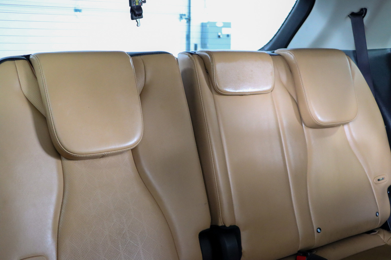 Used 2024 Kia Carnival EX image 29