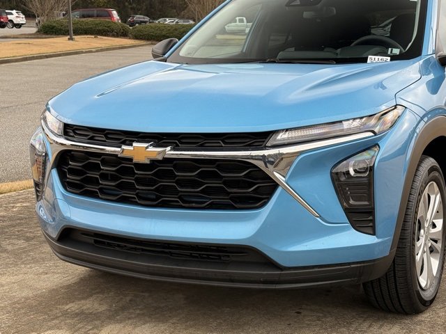 Used 2025 Chevrolet Trax LS image 10