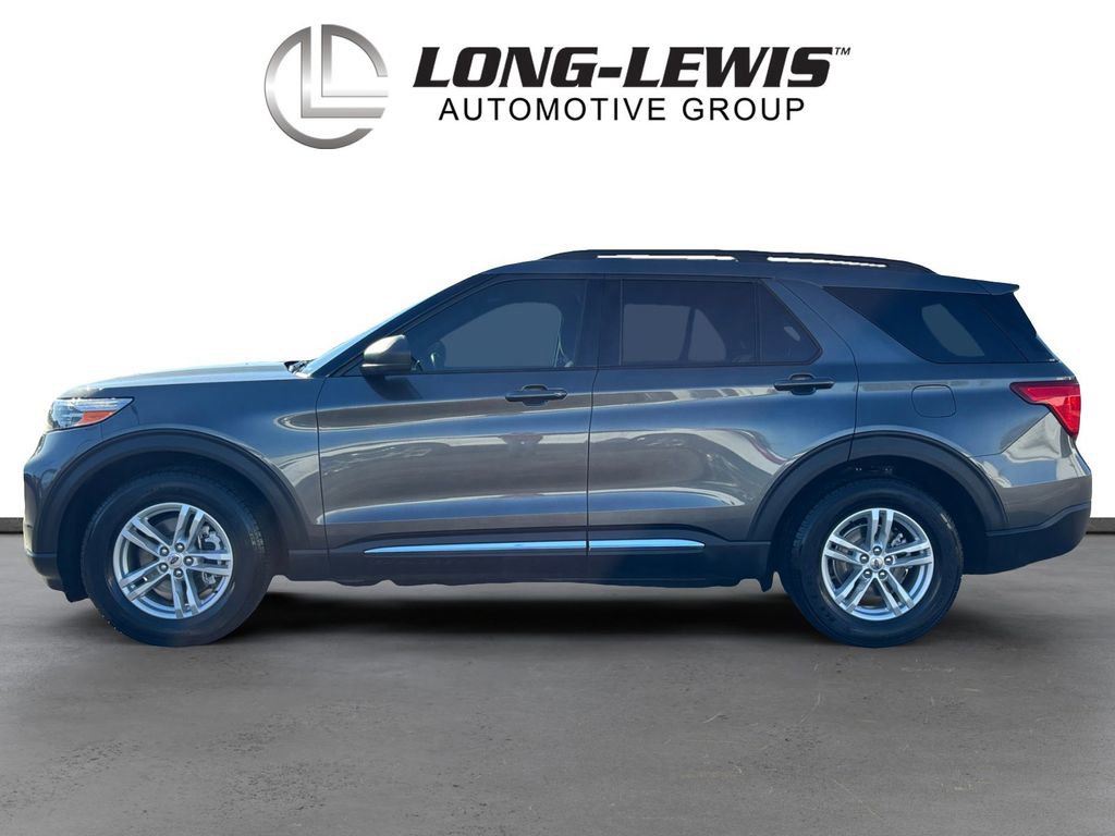 Used 2020 Ford Explorer XLT image 2
