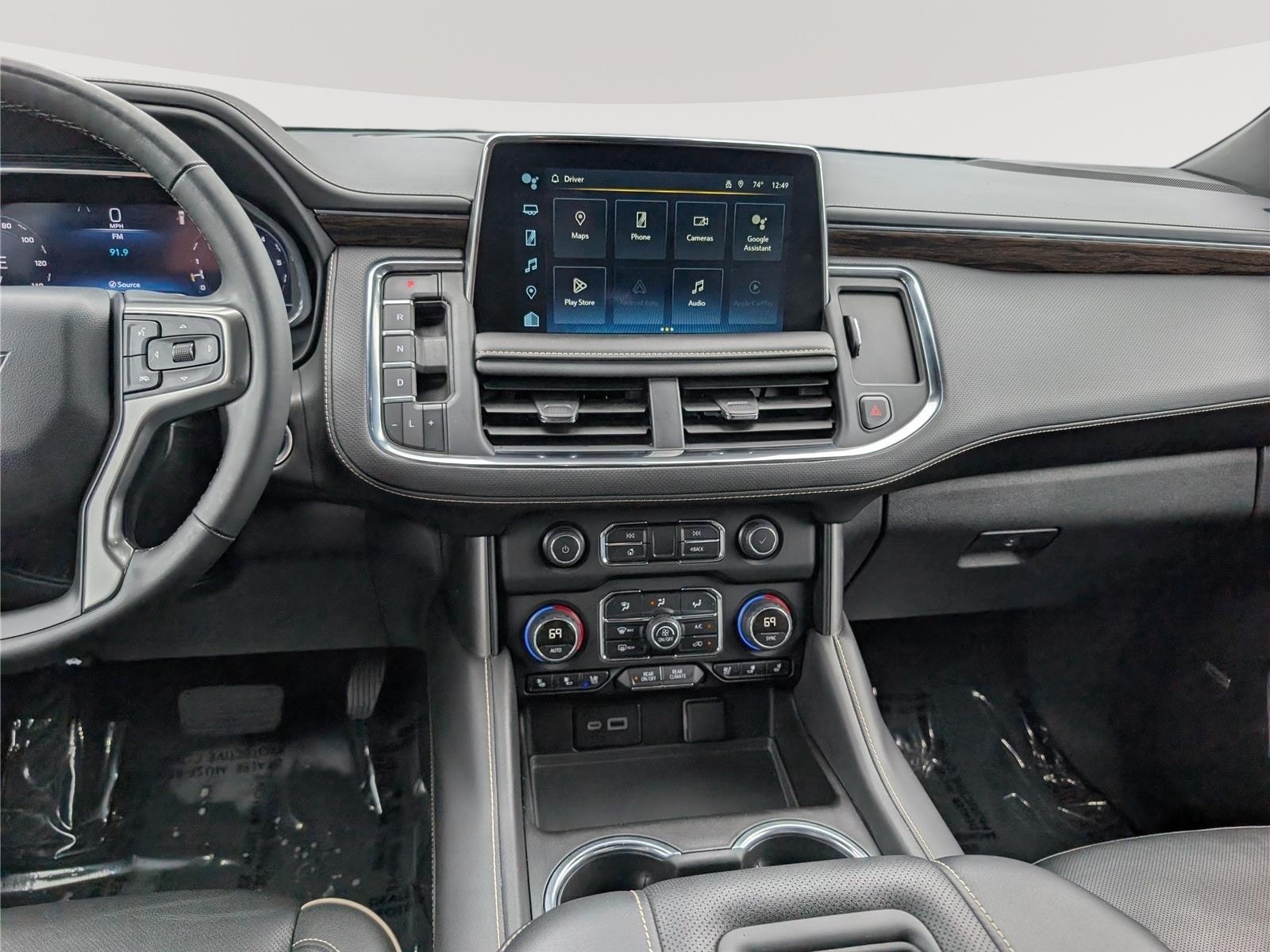 Used 2024 Chevrolet Suburban Premier RWD image 22