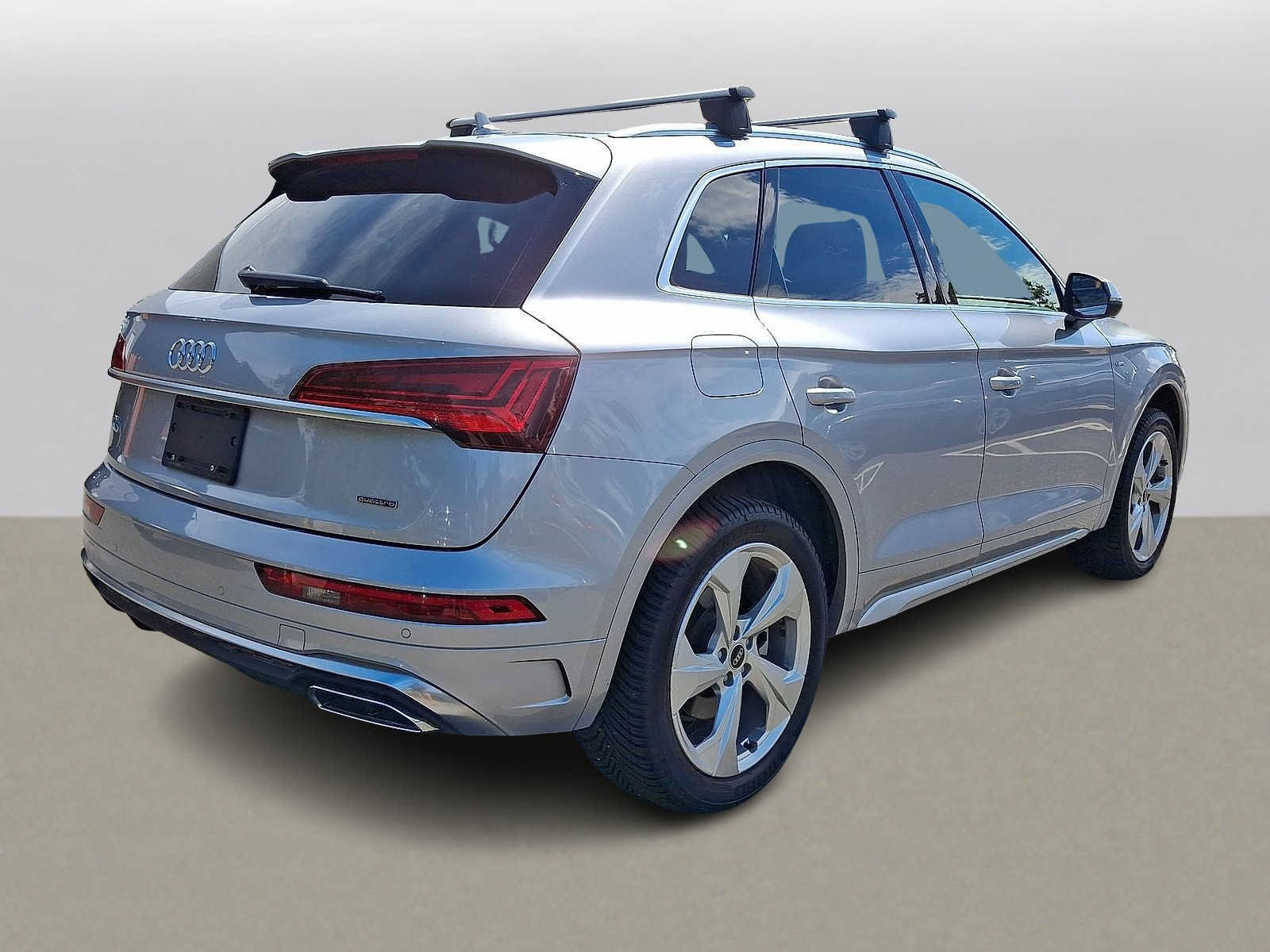 Used 2022 Audi Q5 2.0T Premium Plus w/ Premium Plus Package AWD/4WD image 31