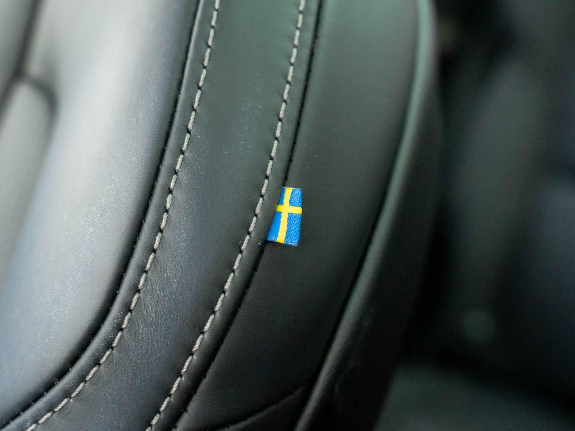 Used 2024 Volvo XC90 B6 Ultimate w/ Protection Package image 31