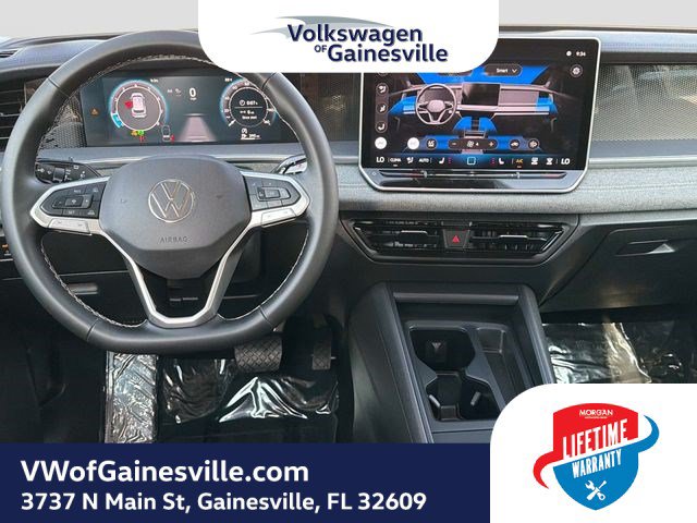 Used 2025 Volkswagen Tiguan S FWD image 14