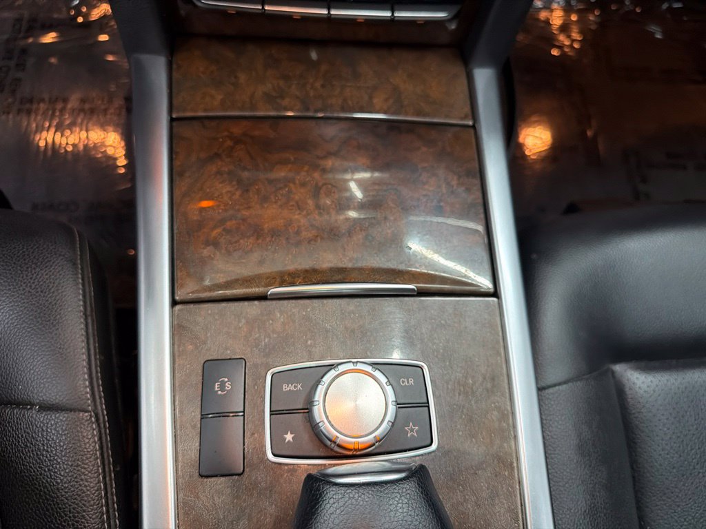Used 2014 Mercedes-Benz E 350 4MATIC Sedan image 20