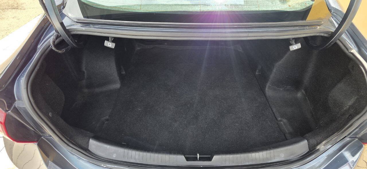 Used 2020 Chevrolet Malibu LT FWD image 23