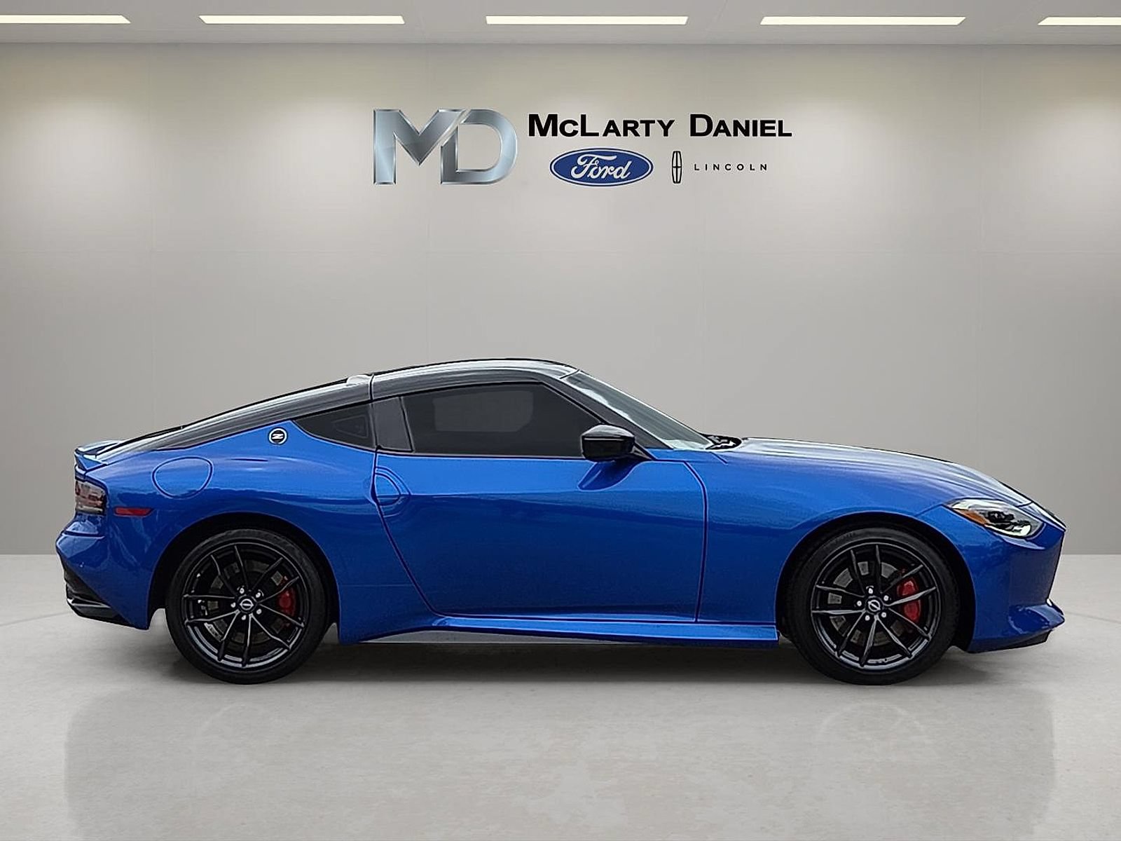 Used 2024 Nissan Z Performance w/ Floor Mat Package RWD image 6