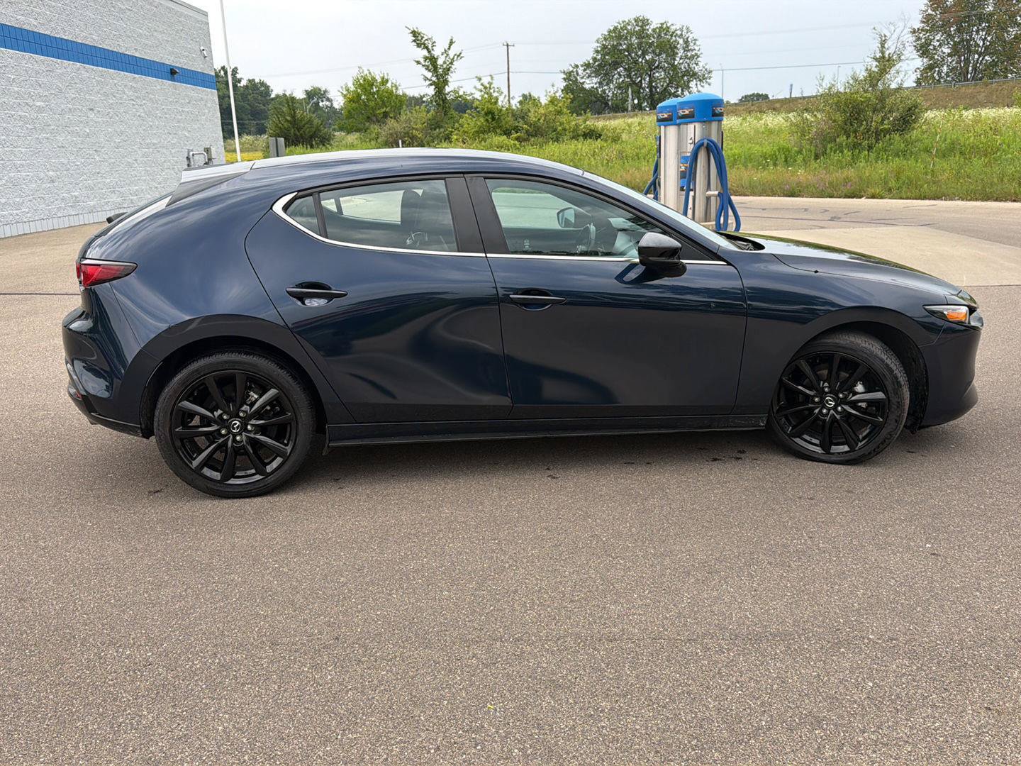 Used 2025 MAZDA MAZDA3 s Sport FWD image 8