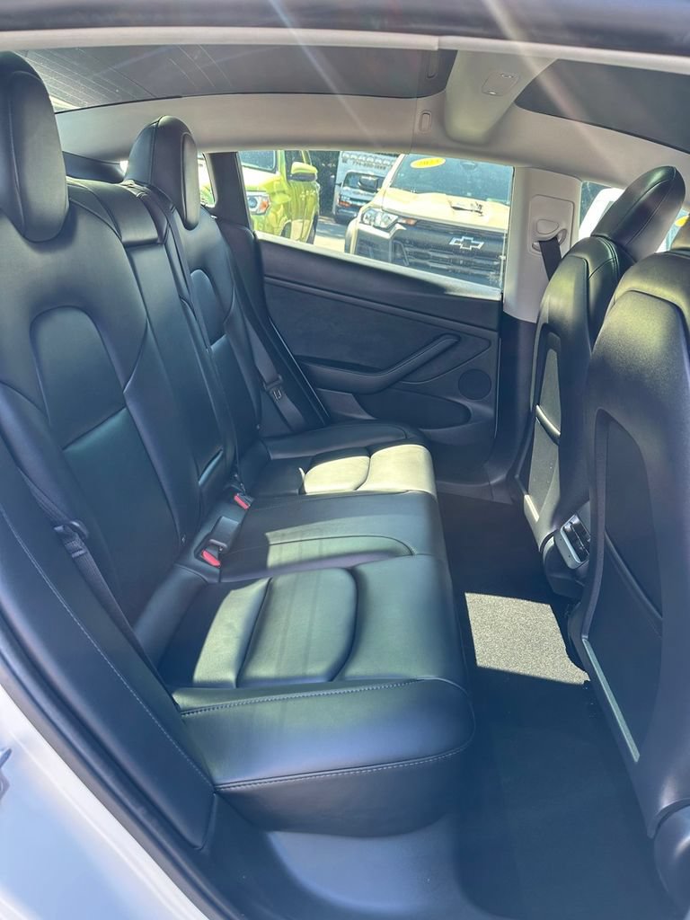 Used 2022 Tesla Model 3 Performance AWD/4WD image 27