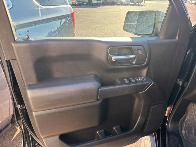 Used 2020 Chevrolet Silverado 1500 Custom w/ Custom Value Package image 10