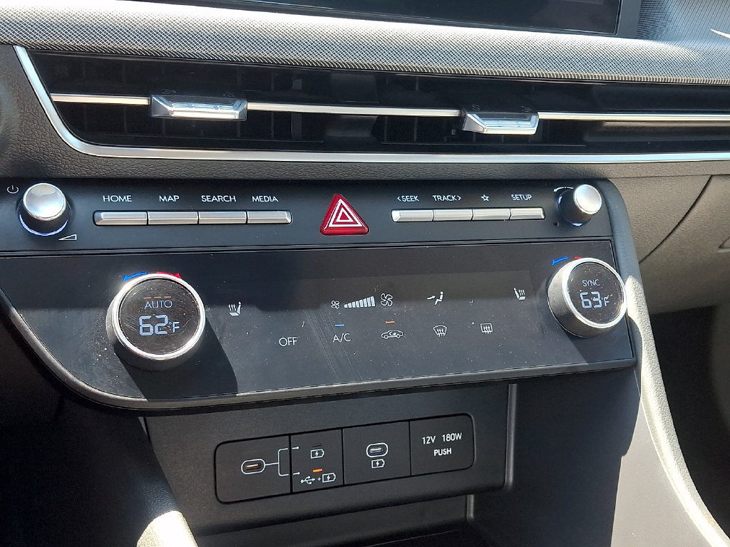 Used 2025 Hyundai Sonata SEL FWD image 15
