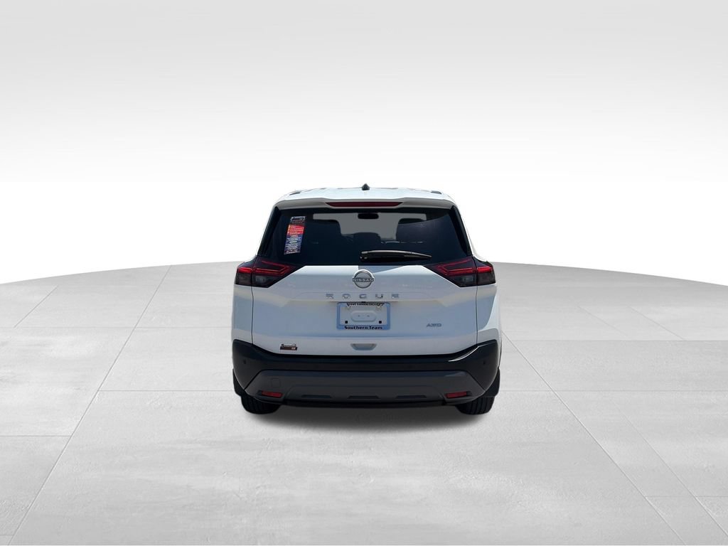 Used 2023 Nissan Rogue S AWD/4WD image 5