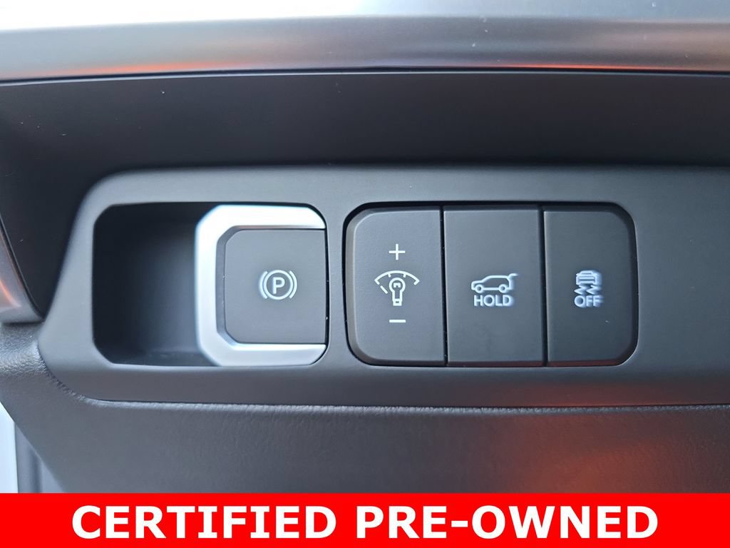 Used 2025 Hyundai Santa Fe SEL FWD image 28