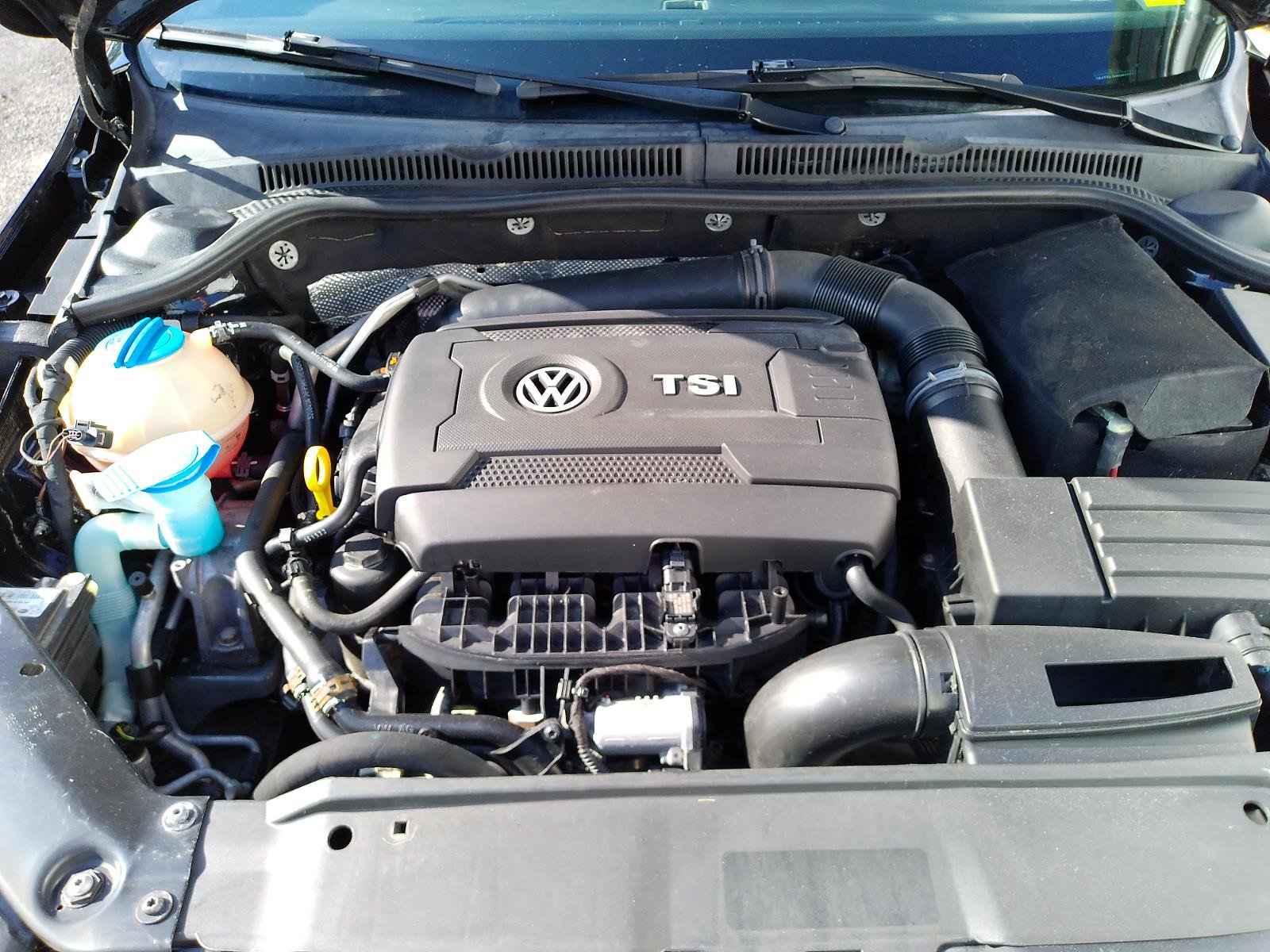 Used 2013 Volkswagen Jetta GLI Autobahn FWD image 49