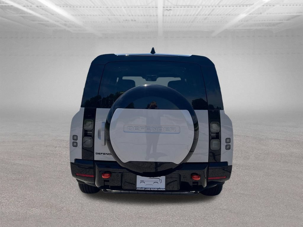 New 2026 Land Rover Defender 130 X AWD/4WD image 4