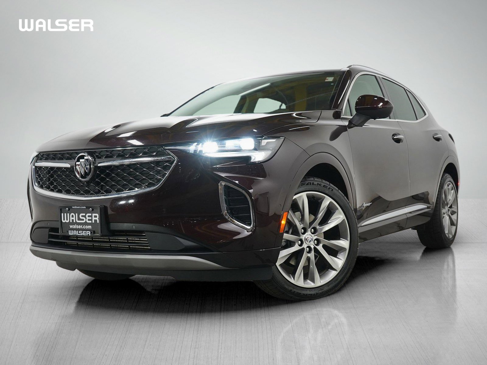 Used 2022 Buick Envision Avenir w/ Technology Package II image 1