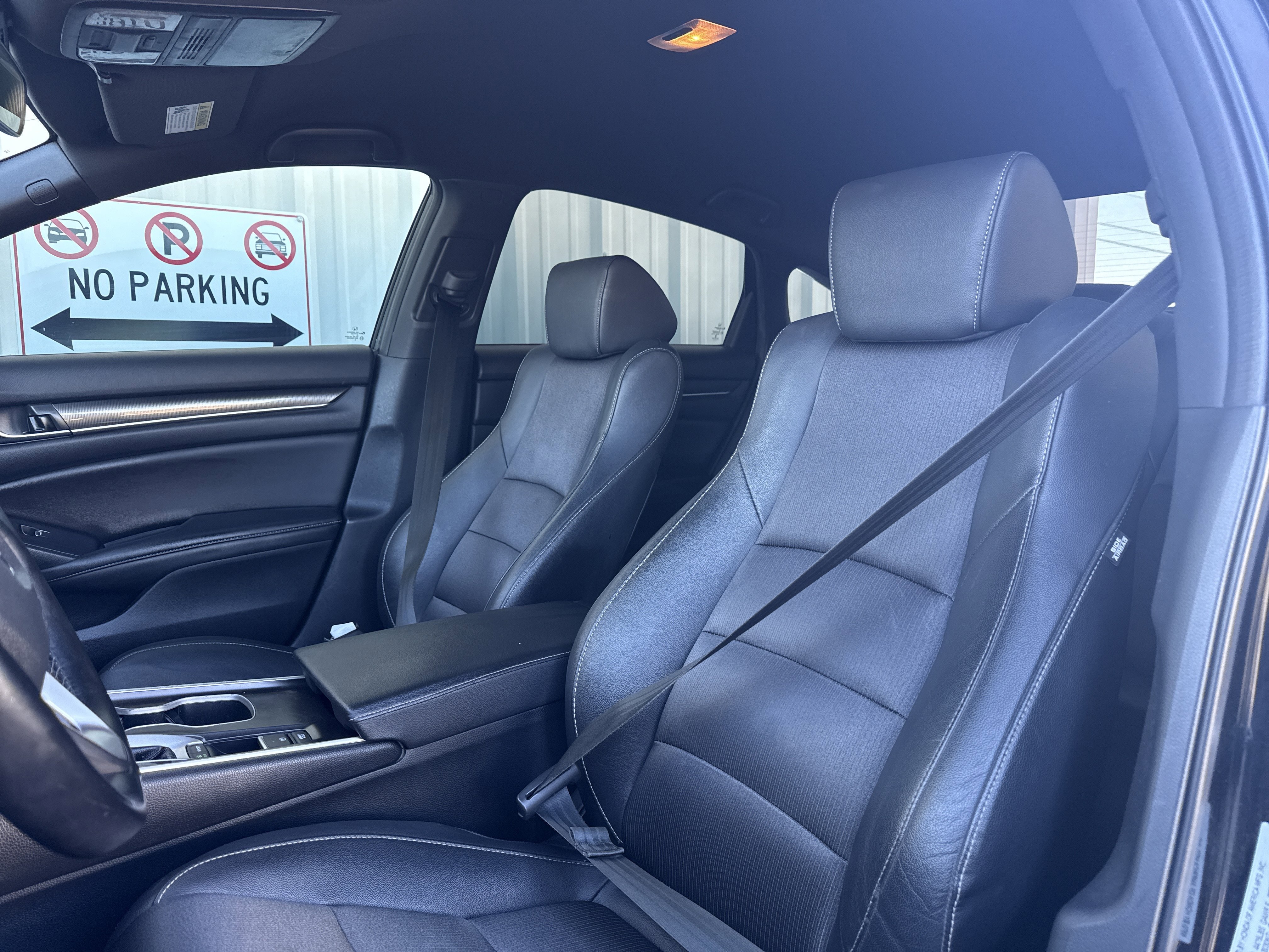 Used 2019 Honda Accord Sport image 12