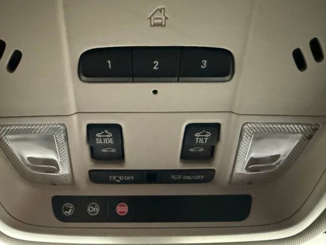 Used 2022 GMC Acadia Denali w/ Black Diamond Edition image 27