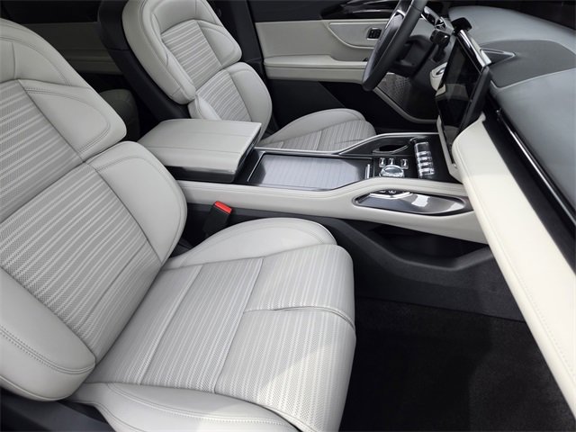 New 2026 Lincoln Nautilus Reserve image 13