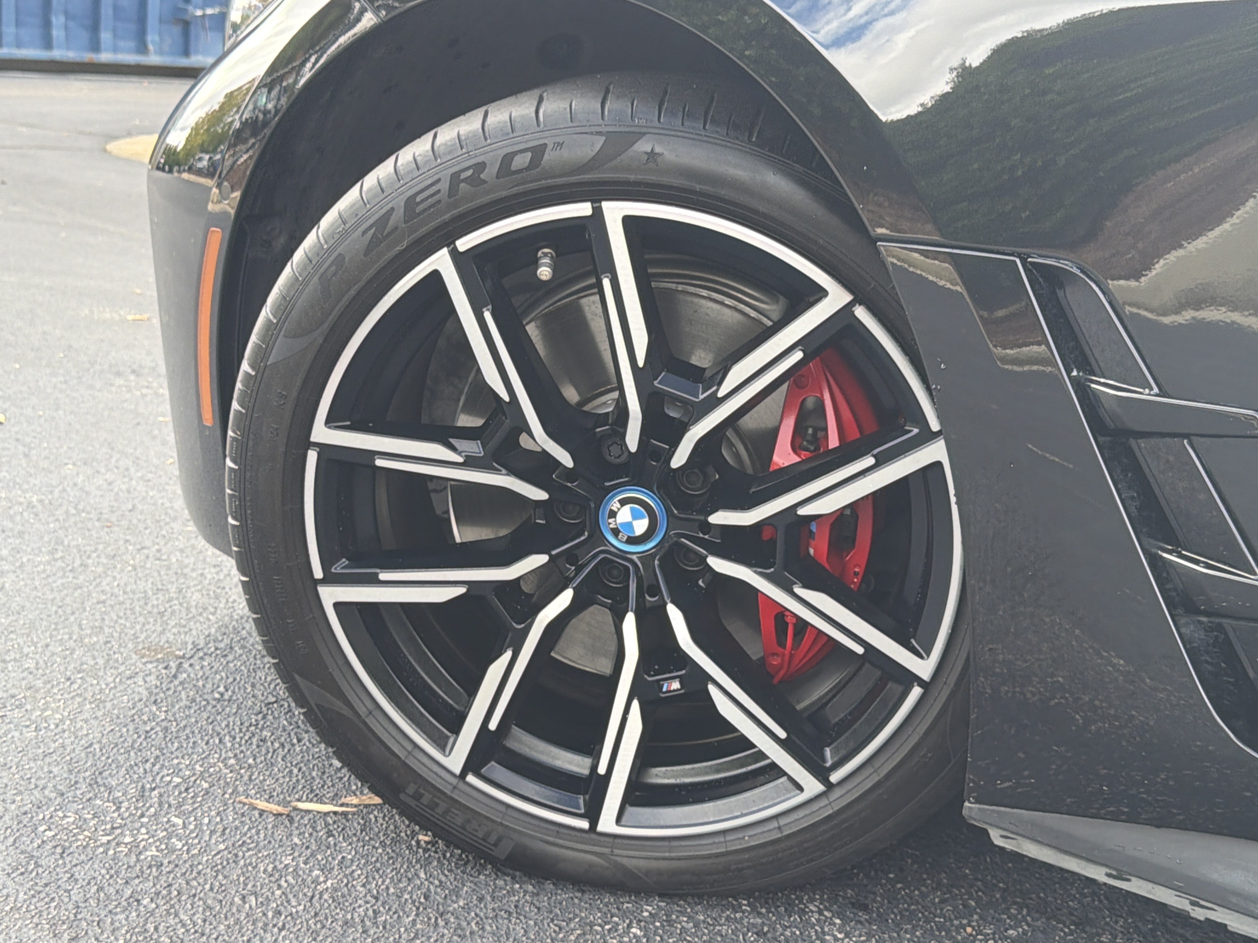 Used 2023 BMW i4 eDrive40 w/ M Sport Package RWD image 27