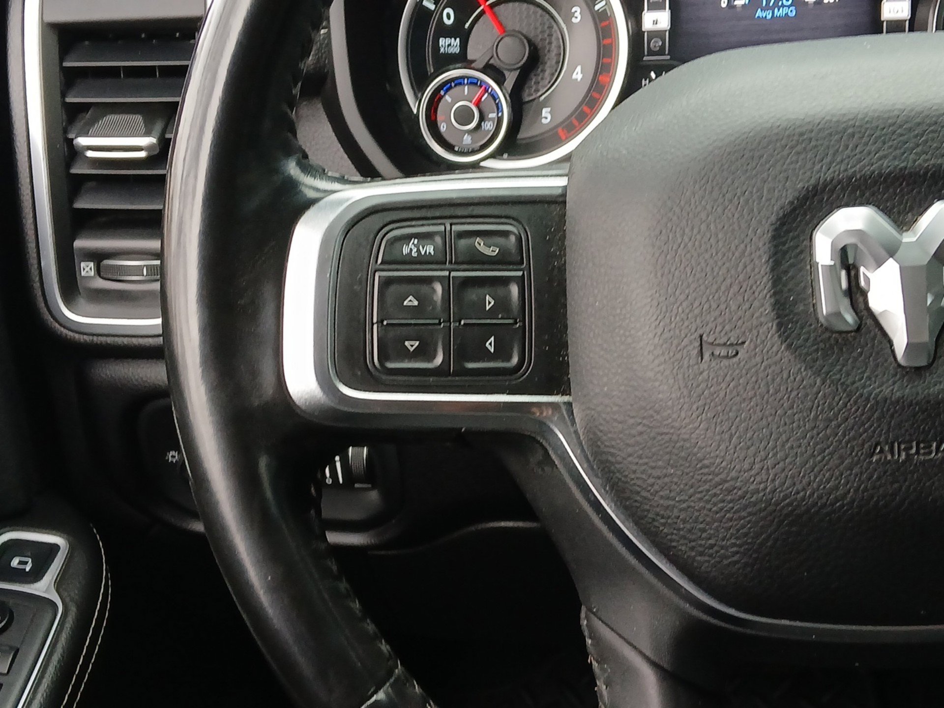 Used 2020 RAM 3500 Laramie image 9