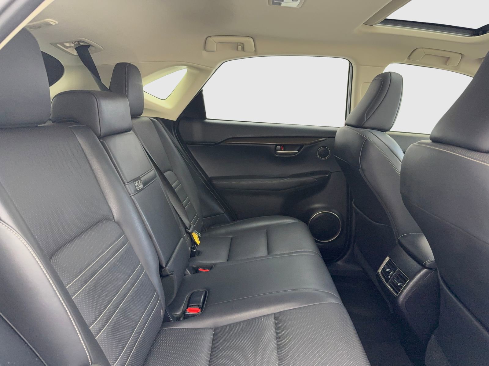 Used 2017 Lexus NX 200t FWD image 45