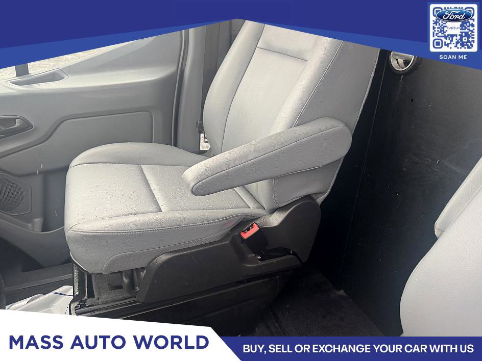 Used 2019 Ford Transit 250 130 Low Roof RWD image 7