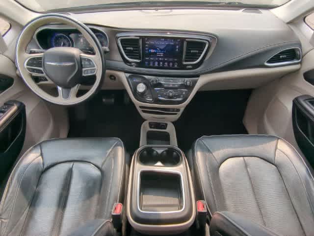 Certified 2018 Chrysler Pacifica Limited FWD image 15