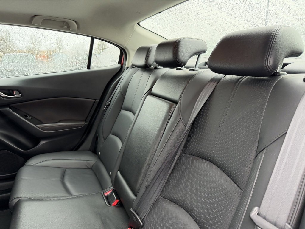 Used 2018 MAZDA MAZDA3 Grand Touring w/ Premium Equipment Package image 31